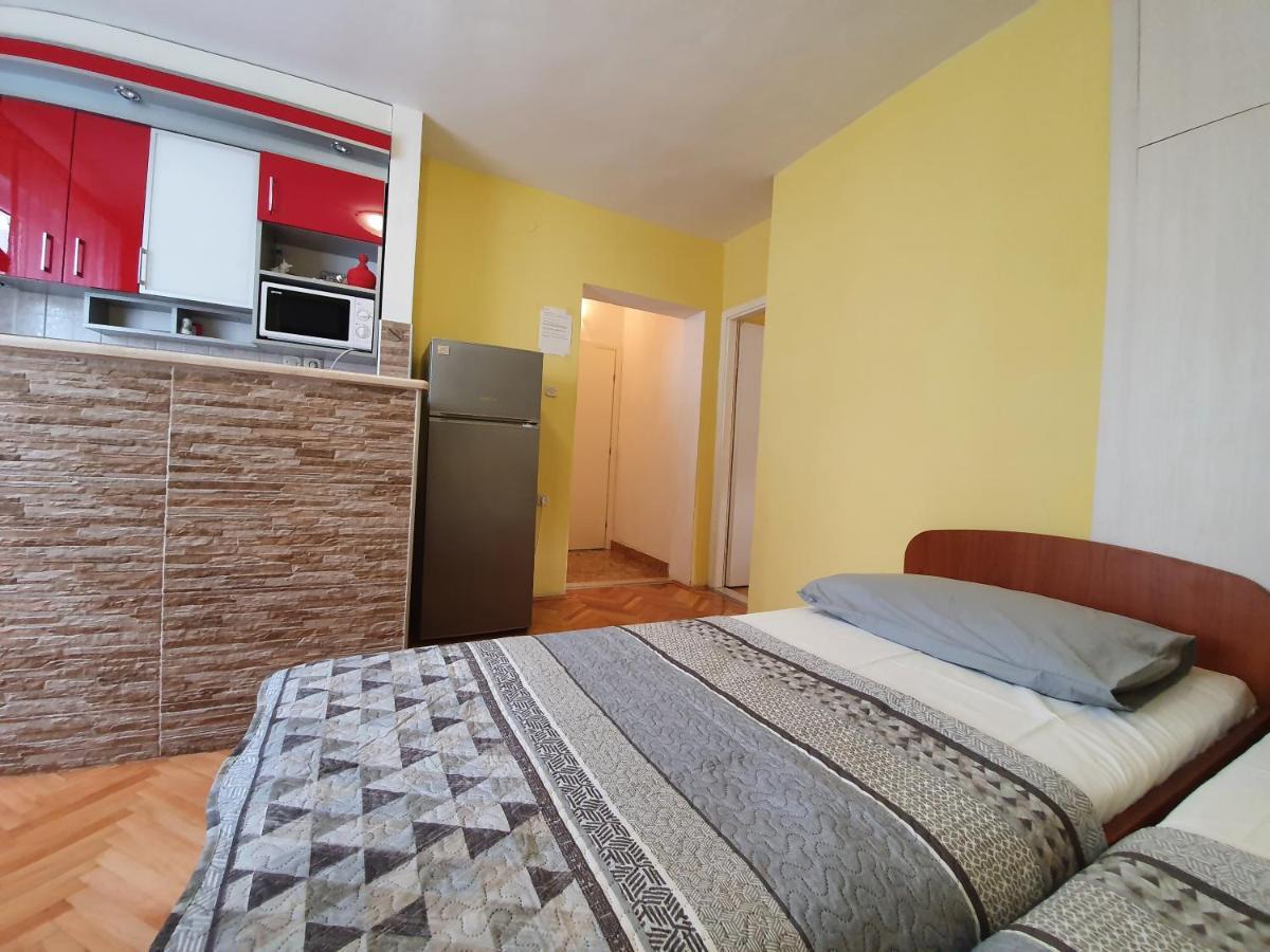 Apartments Ribarevic Makarska Exteriör bild